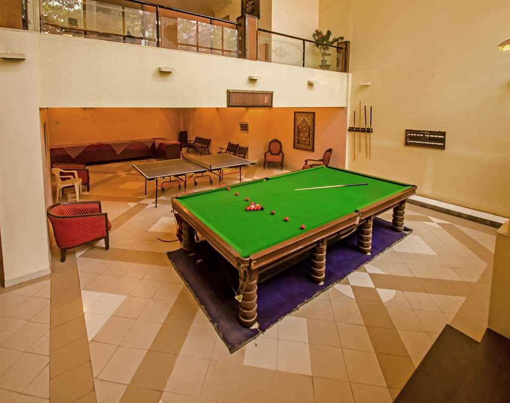 Quality Inn Regency, Nashik Interiør billede