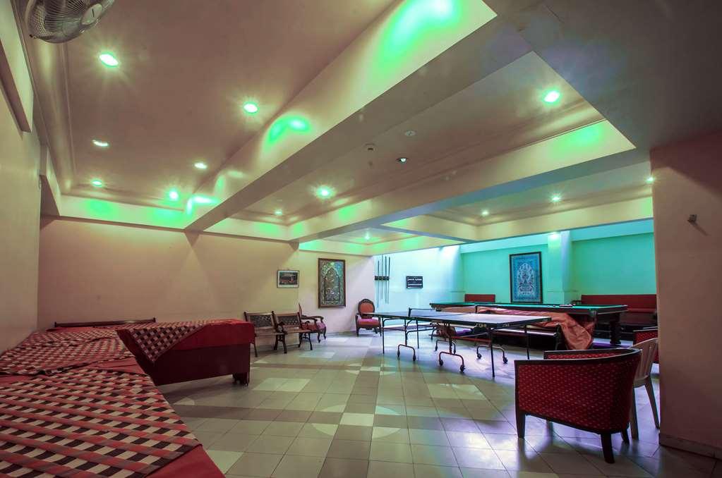 Quality Inn Regency, Nashik Interiør billede