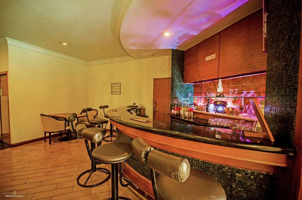 Quality Inn Regency, Nashik Restaurant billede