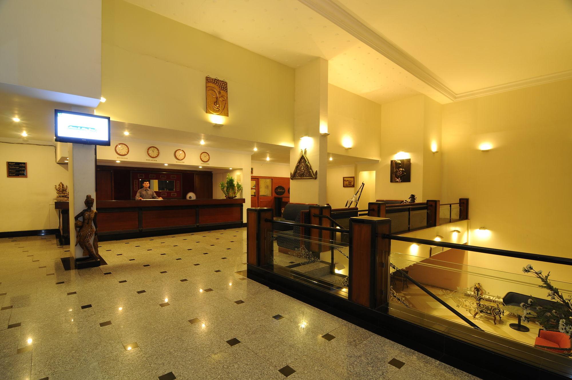 Quality Inn Regency, Nashik Eksteriør billede