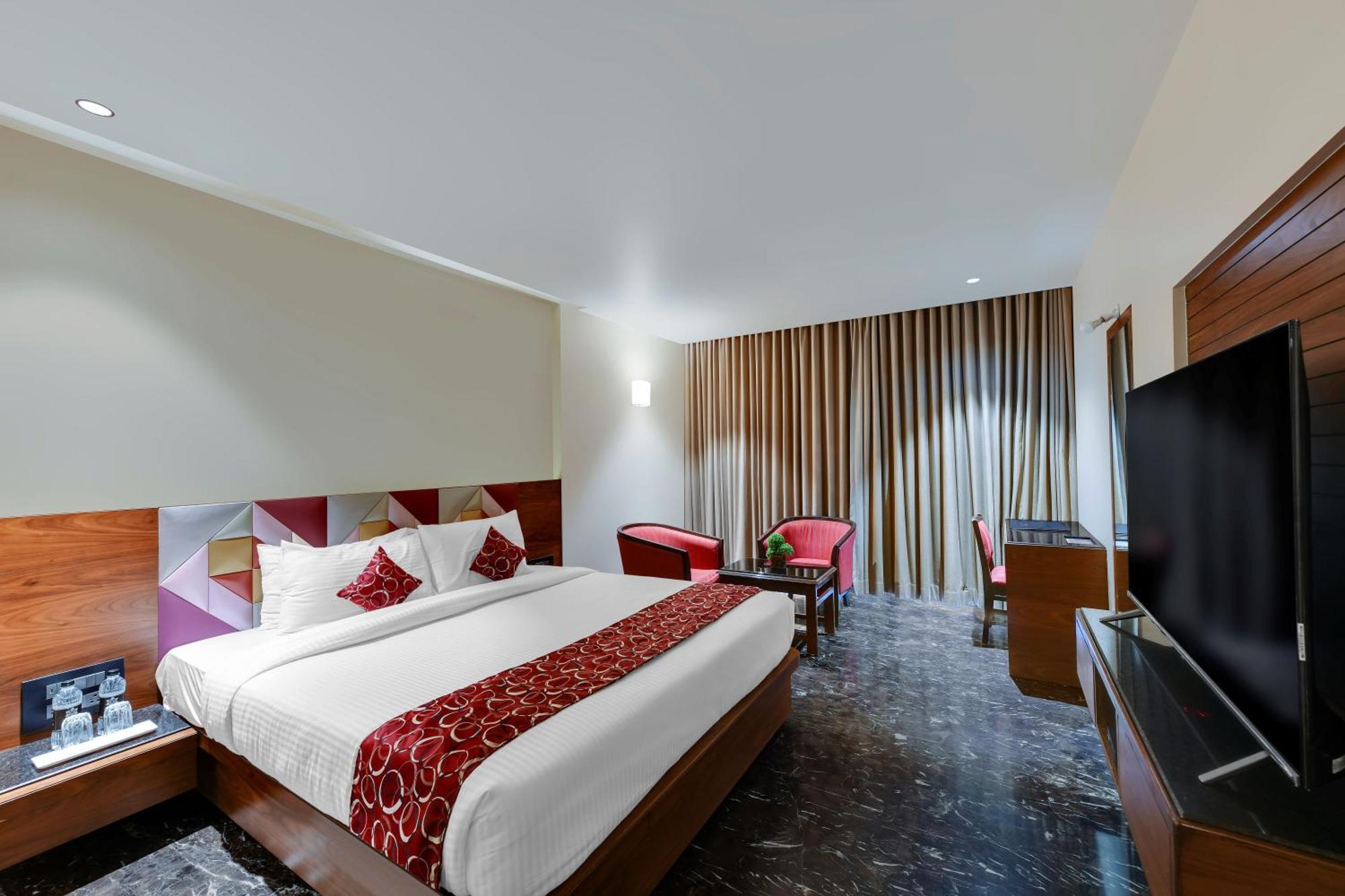 Quality Inn Regency, Nashik Eksteriør billede