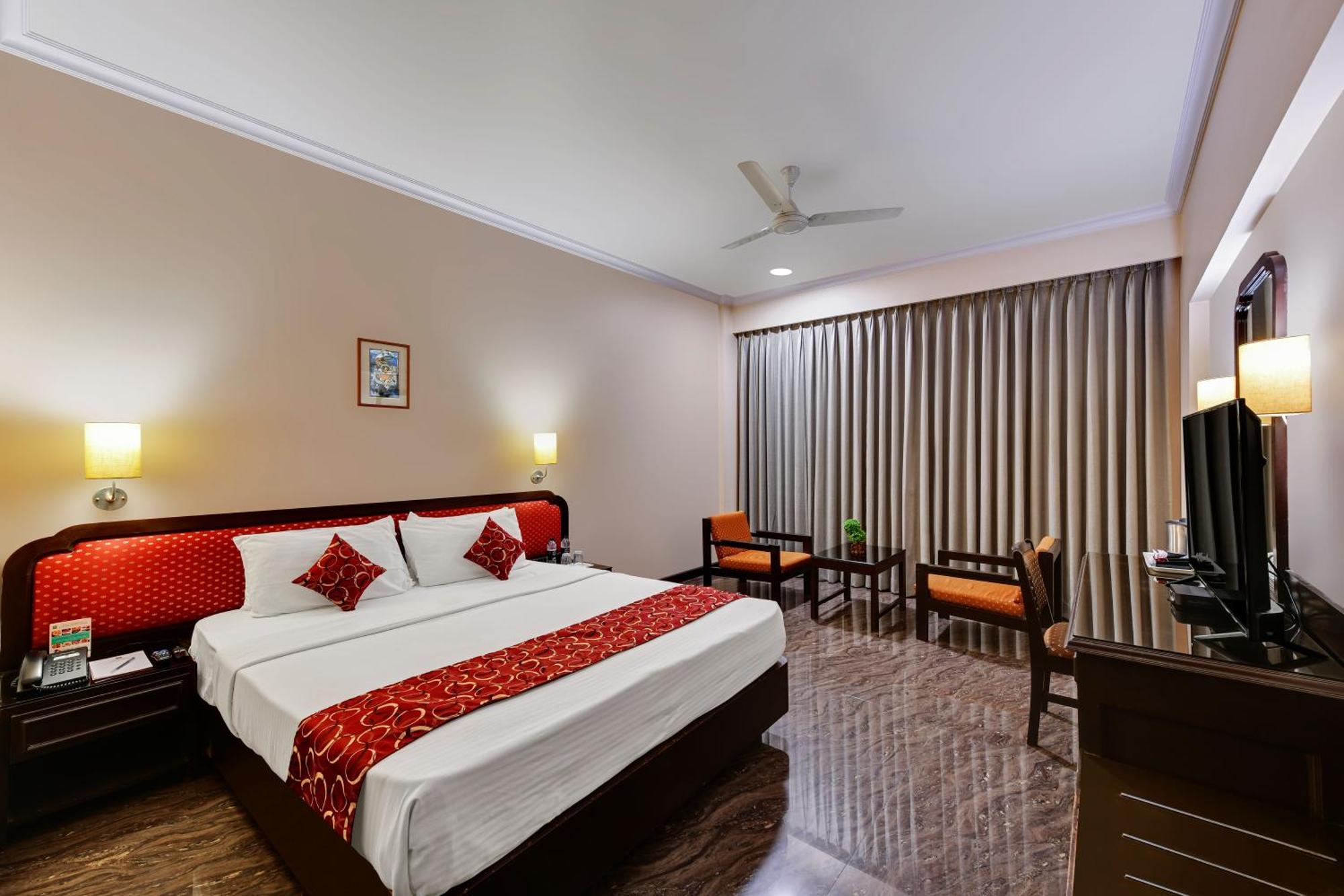 Quality Inn Regency, Nashik Eksteriør billede