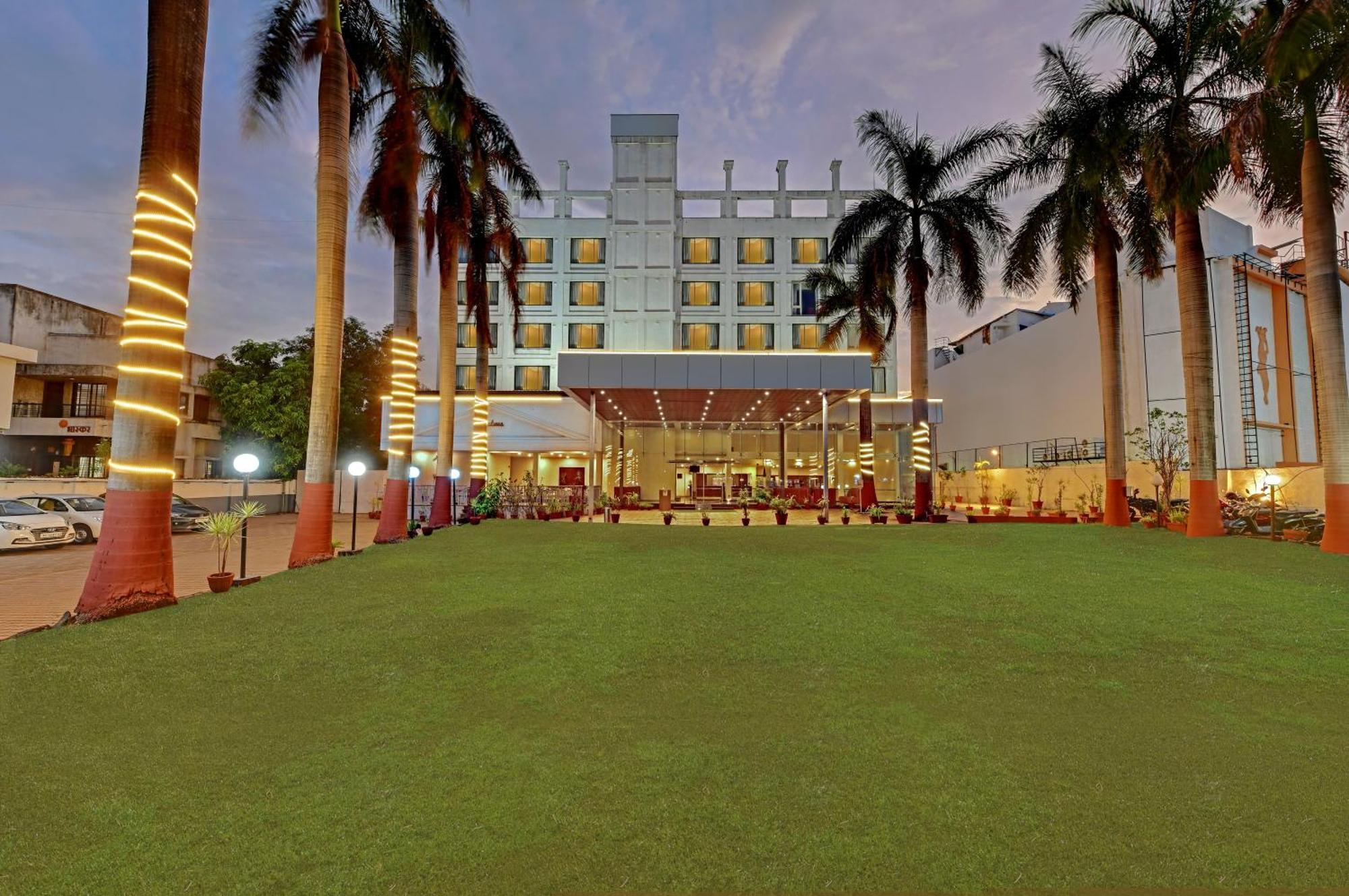 Quality Inn Regency, Nashik Eksteriør billede